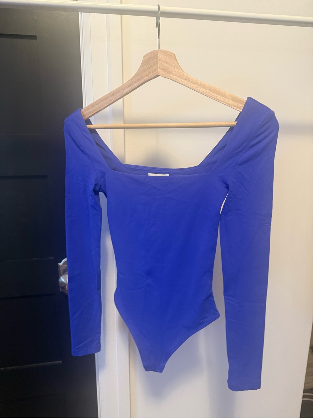 Aritzia Babaton Long Sleeve Square Neck Bodysuit - Royal Blue